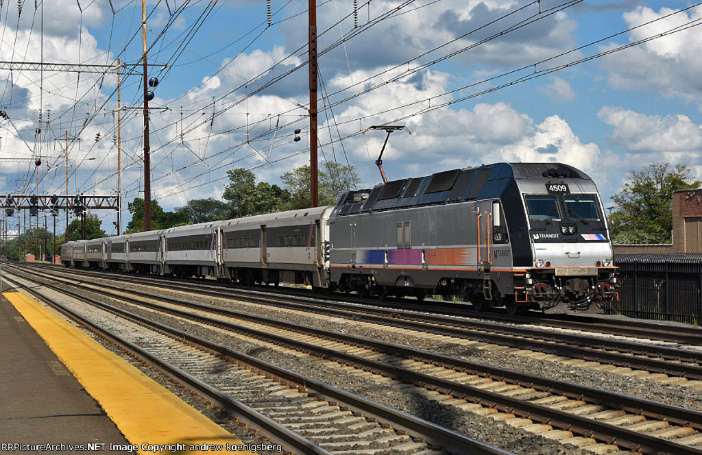 NJT 4509